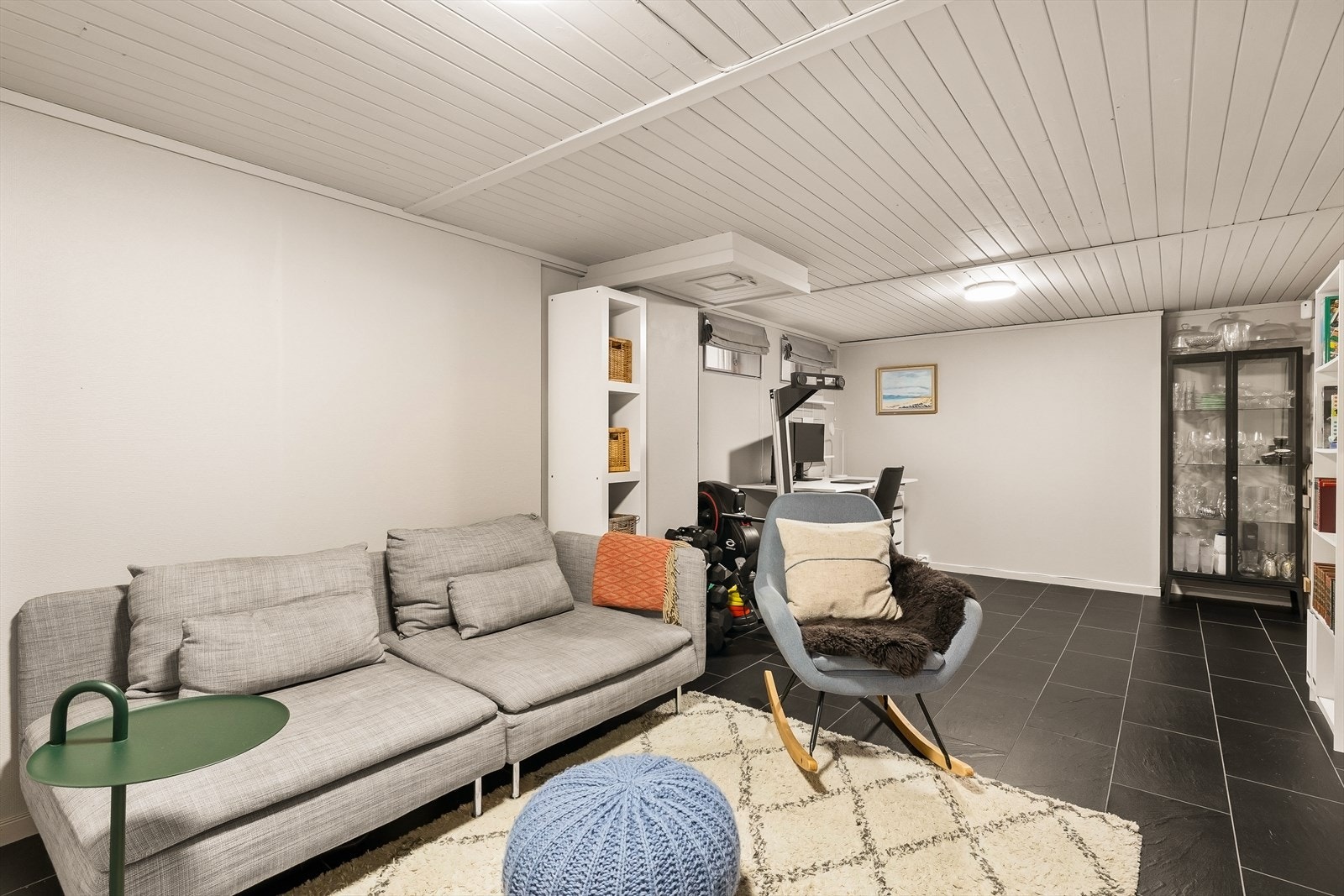 Her er det rom for både hjemmekontor, trening og tv-titting. Rommet er ikke omsøkt fra tilleggsdel til hoveddel. Galleribilde