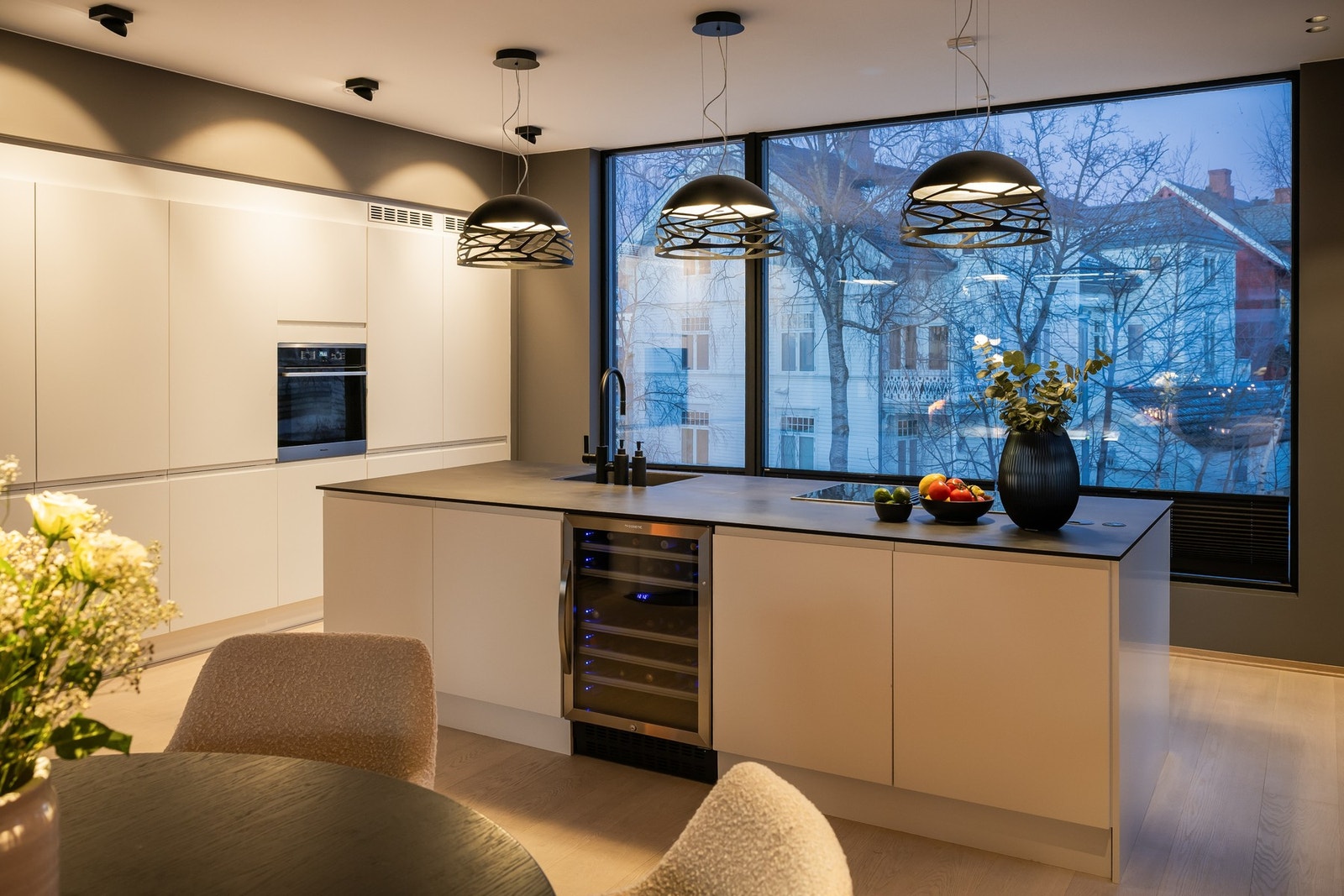 Stilren kjøkkeninnredning fra Fossline. Galleribilde