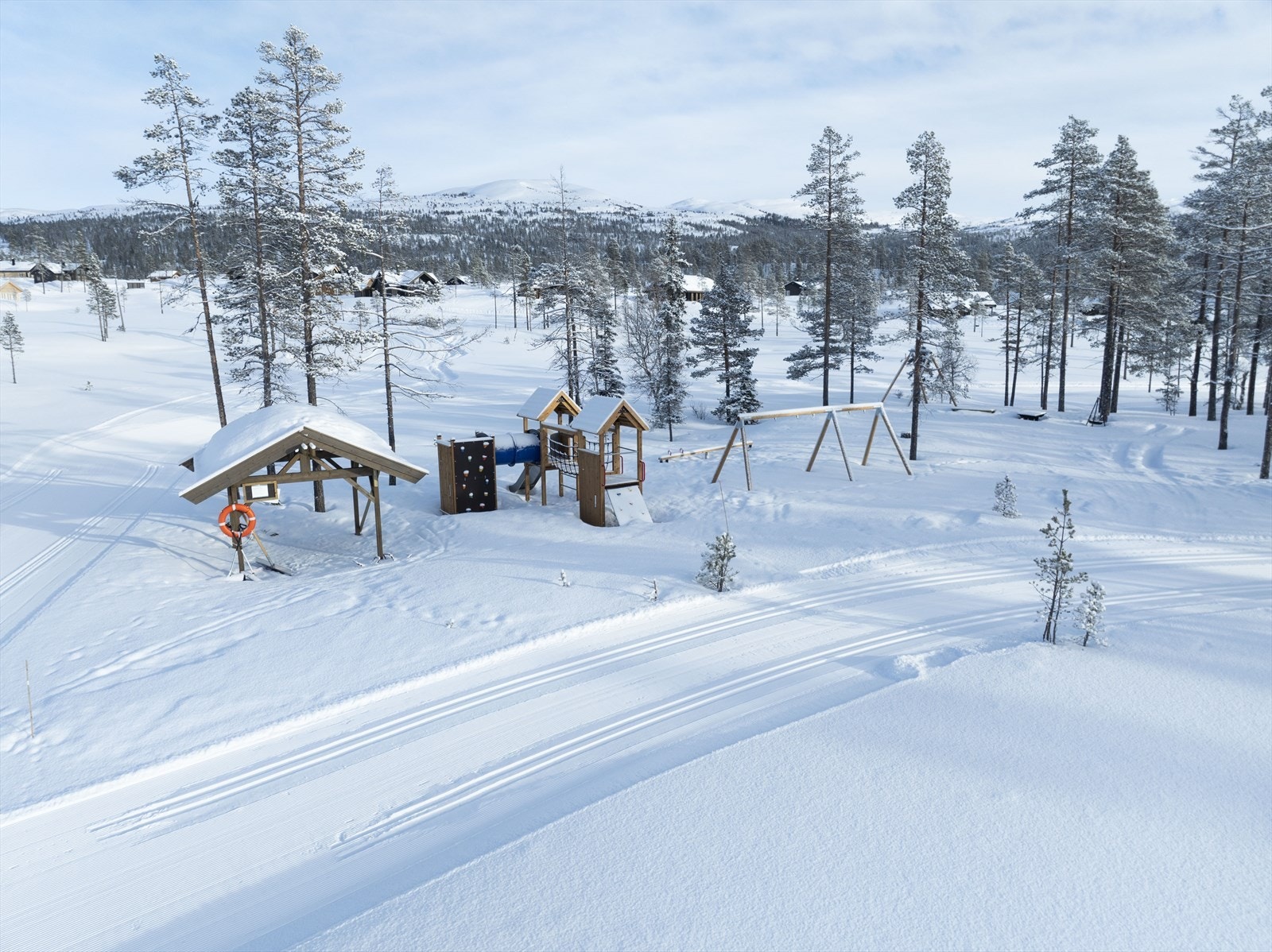 Istjern lekeplass Galleribilde