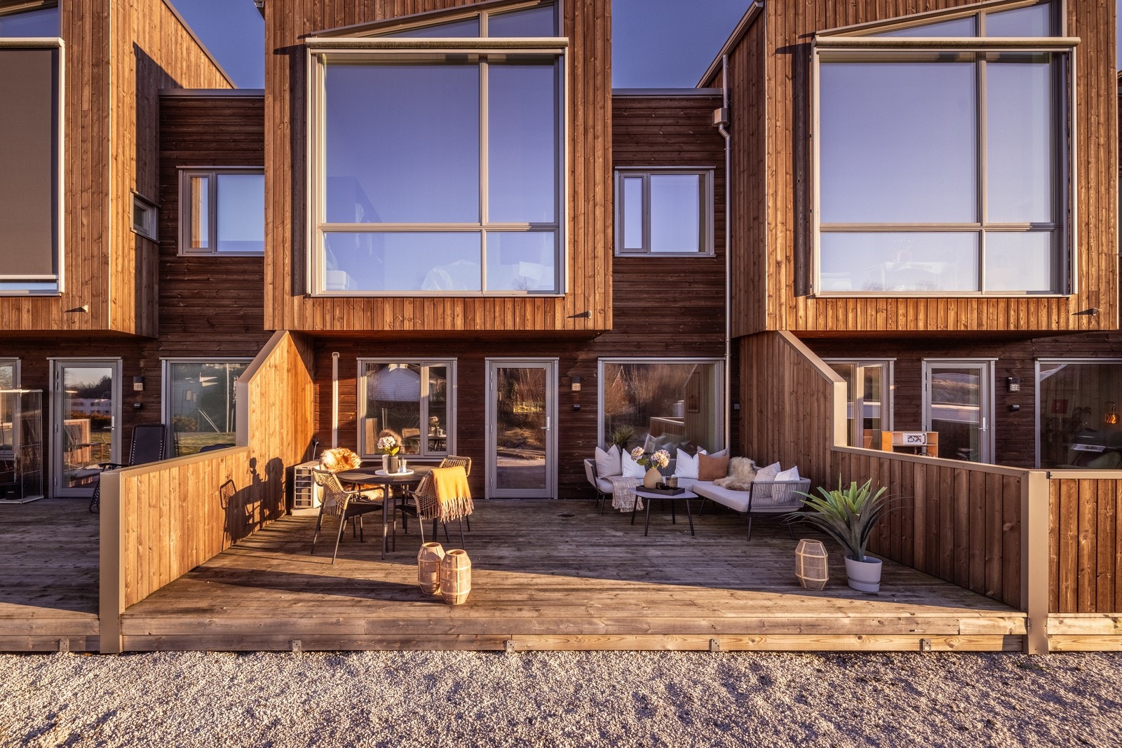 - Terrassen måler 26 m2, og ligger vestvendt - Galleribilde