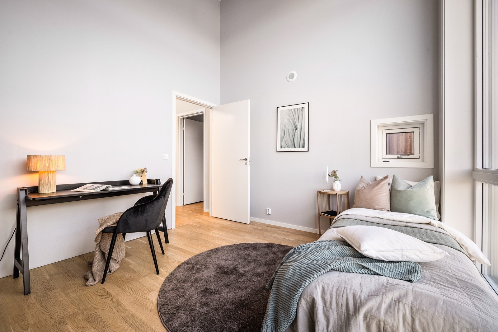 - Romslig soverom 2 på hele 12 m2 - Galleribilde