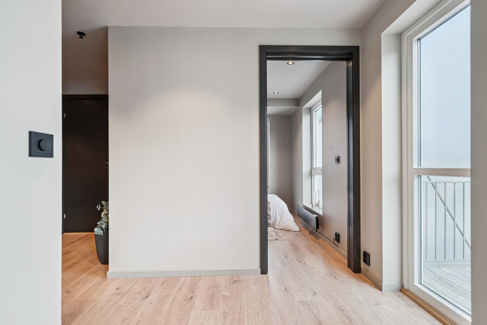 Det er balansert ventilasjon med varmegjenvinning i leiligheten. Galleribilde