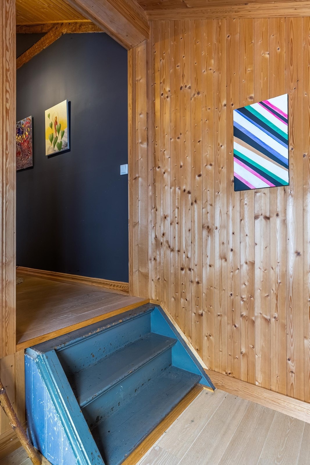 Liten trapp ned til soverom. Galleribilde