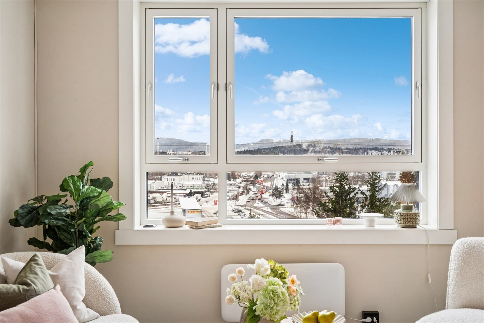 Flott utsikt fra leiligheten. Galleribilde