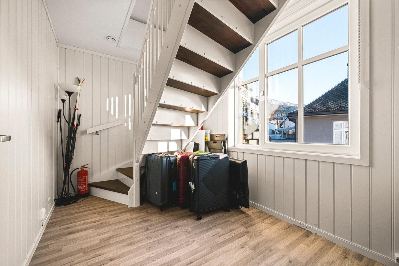 - Trappegang til loft - Galleribilde