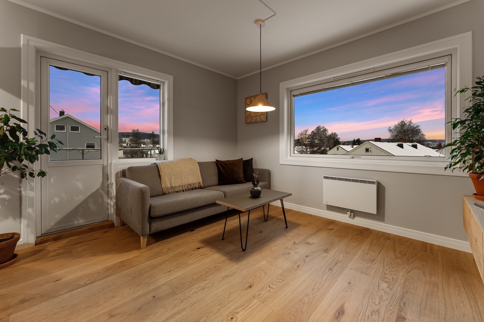 Inne er det lyst, hyggelig og oppgradert de siste årene. Galleribilde