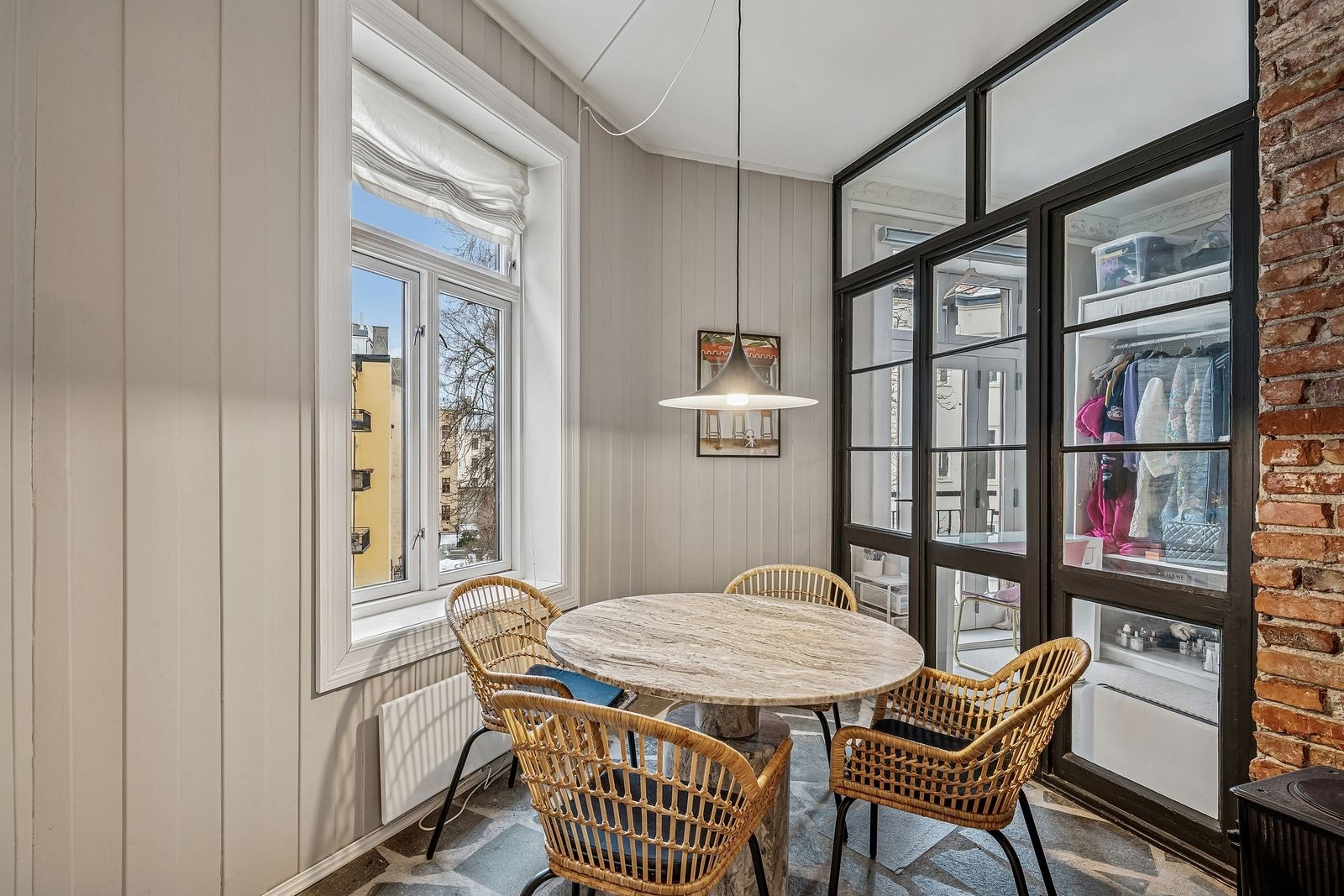 Meget hyggelig spisestuekrok ved kjøkken Galleribilde