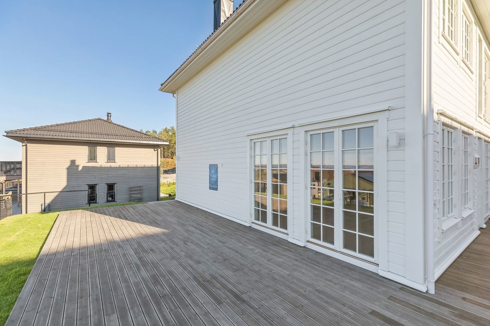 Stor markterrasse med panoramautsikt. Galleribilde