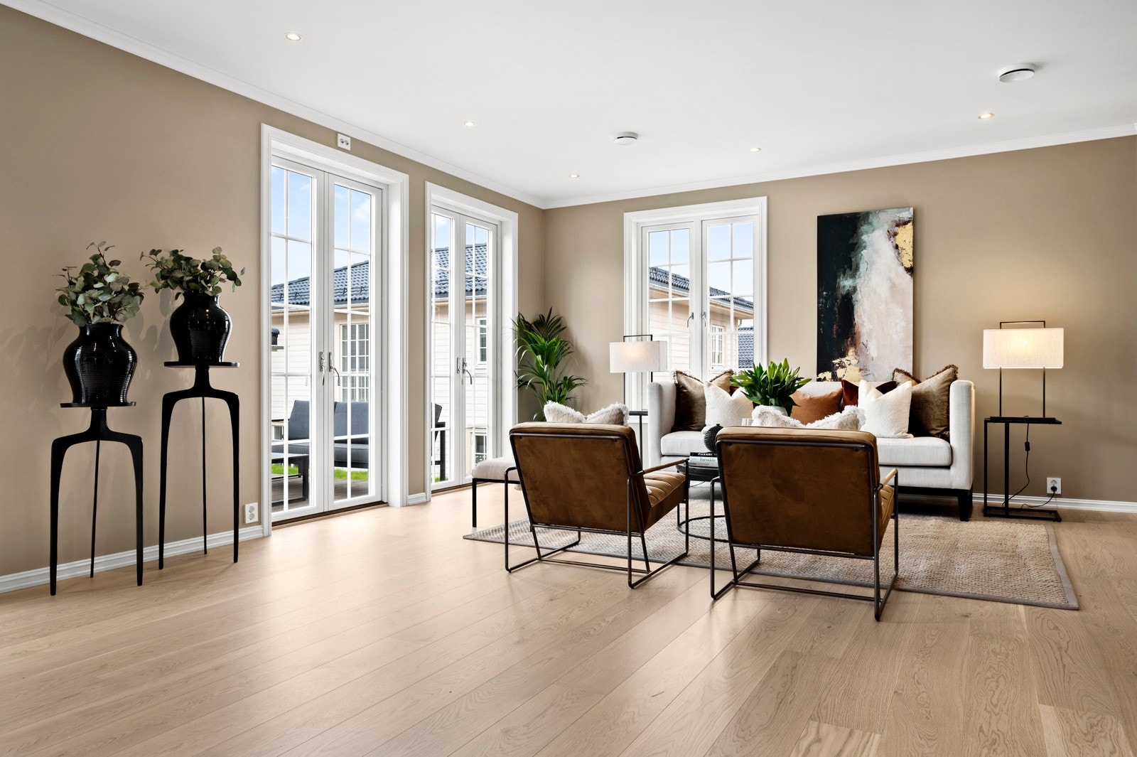 Bilde tatt i tidligere ferdigstillet og møblert bolig med tilsvarende planløsning. Galleribilde