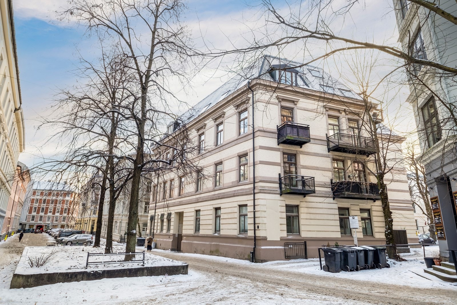 Svært sentral, men rolig beliggenhet - få minutters gange til Bogstadveien og Slottsparken Galleribilde