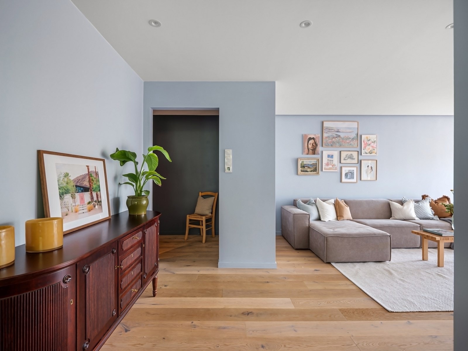 Fra kjøkken/stue sett mot entré. Galleribilde