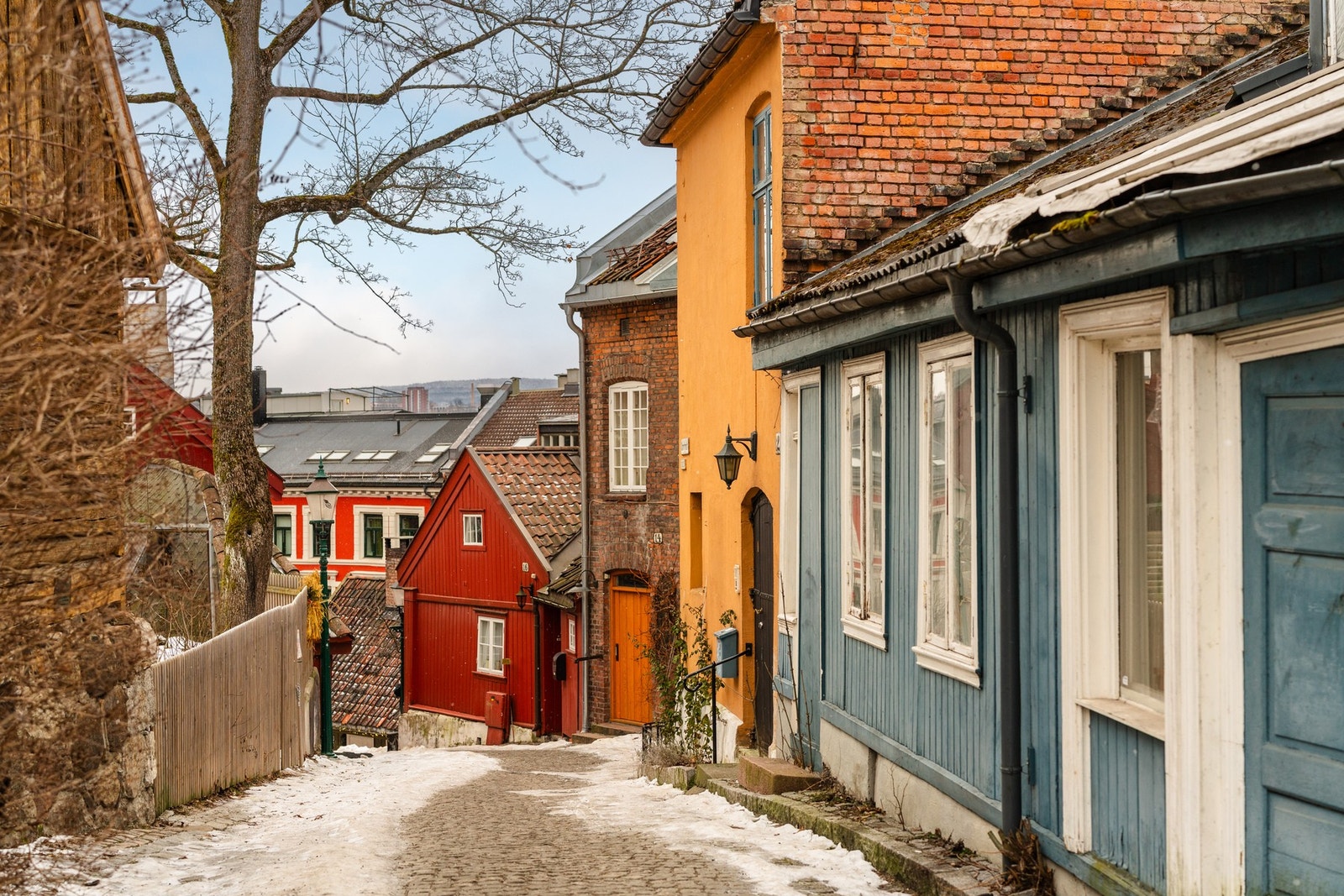 Det er flere fine gater i nærområdet. Her ser du Damstredet, en koselig brosteinsgate ikke langt fra leiligheten. Galleribilde
