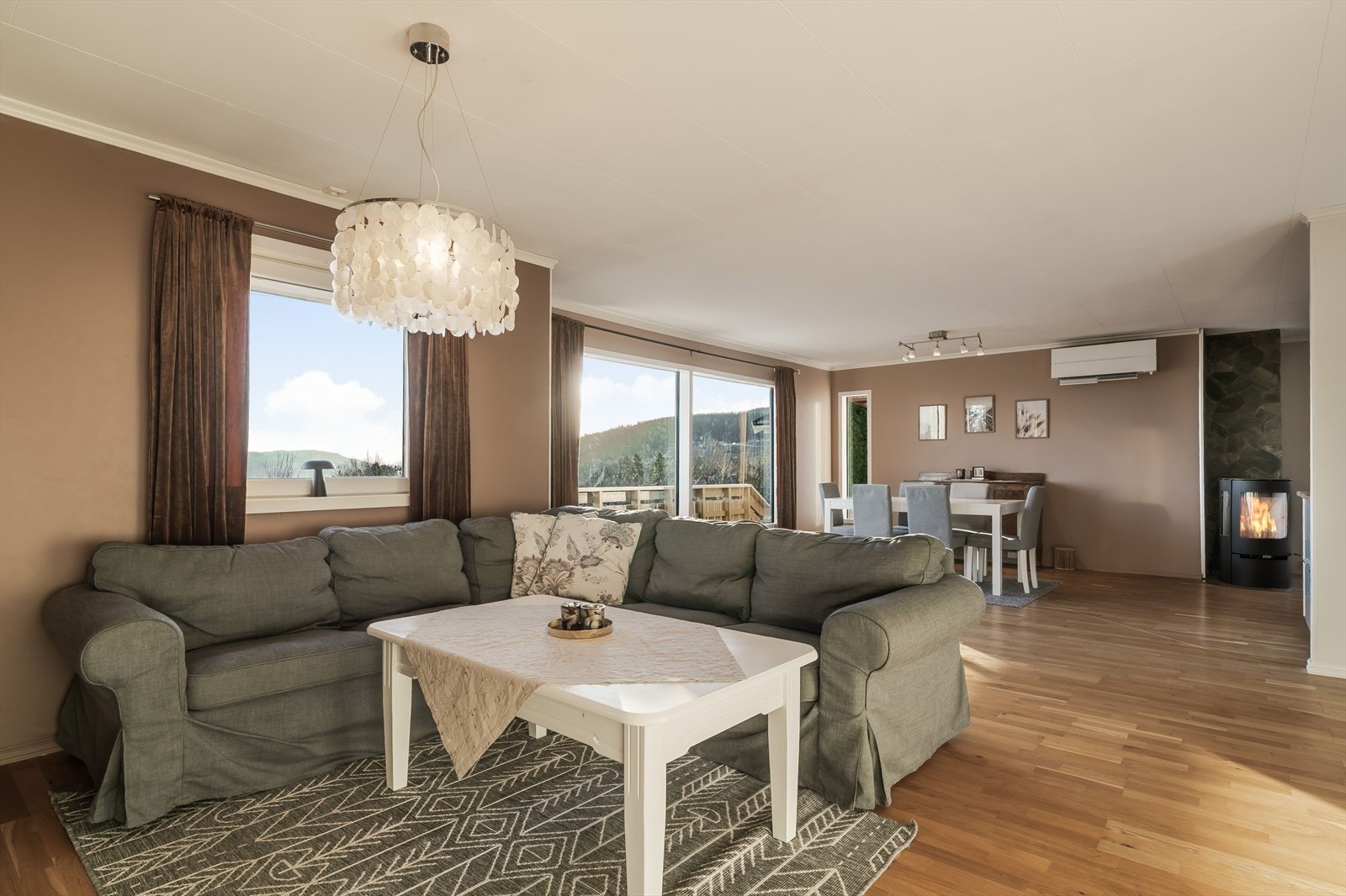 Det er innvendige etablert rør-i-rør system for boligen. Dette ble gjort i 2015. Galleribilde