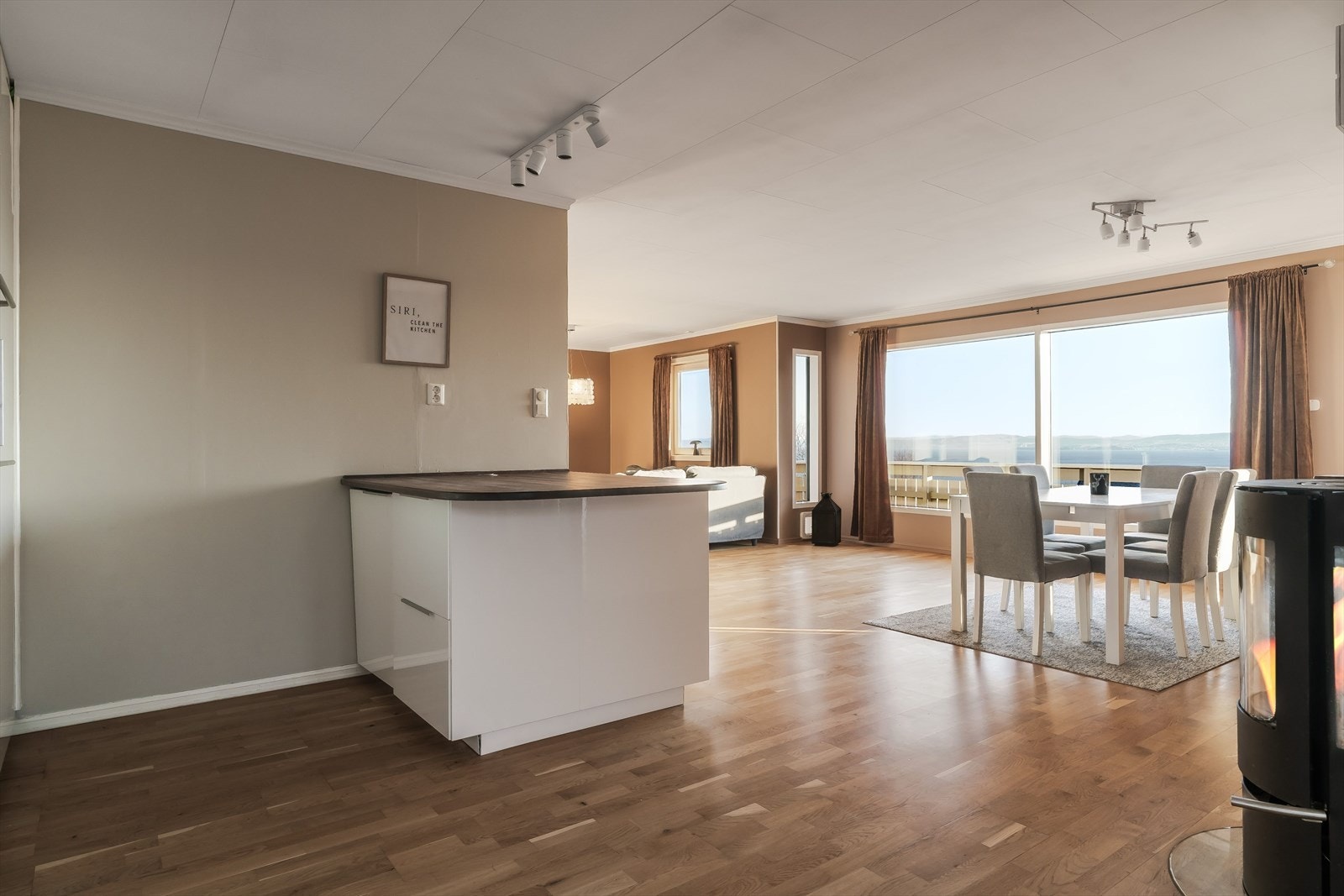 Vedovn til ekstra kalde dager sørger for lun og koselig atmosfære. Galleribilde