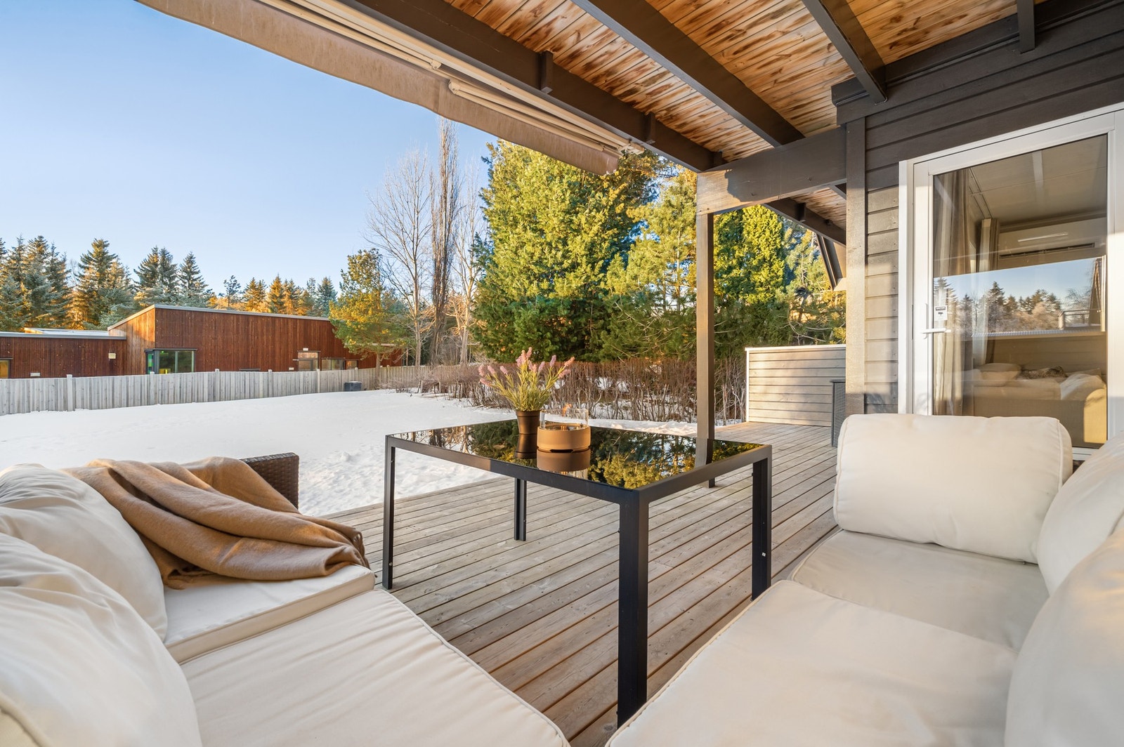 God plass til ønsket møblement Galleribilde