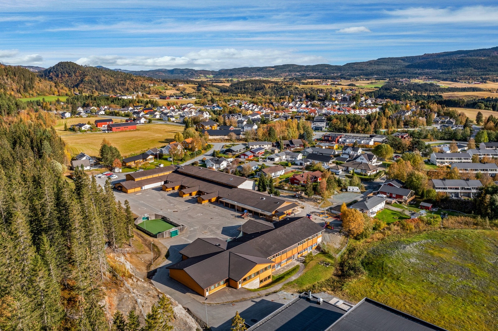 Tanem skole og idrettsanlegg Galleribilde