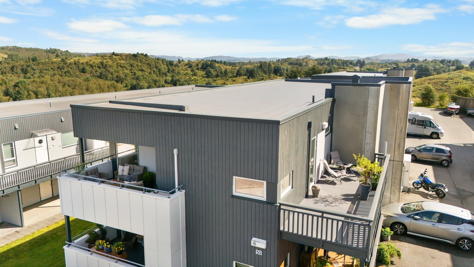 Leiligheten har to verandaer Galleribilde