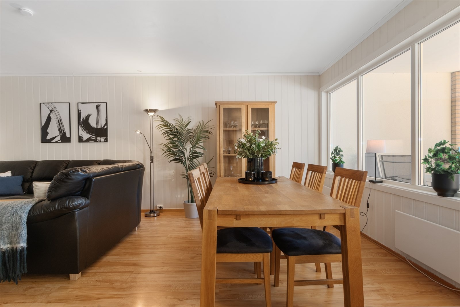 Lys og trivelig stue Galleribilde