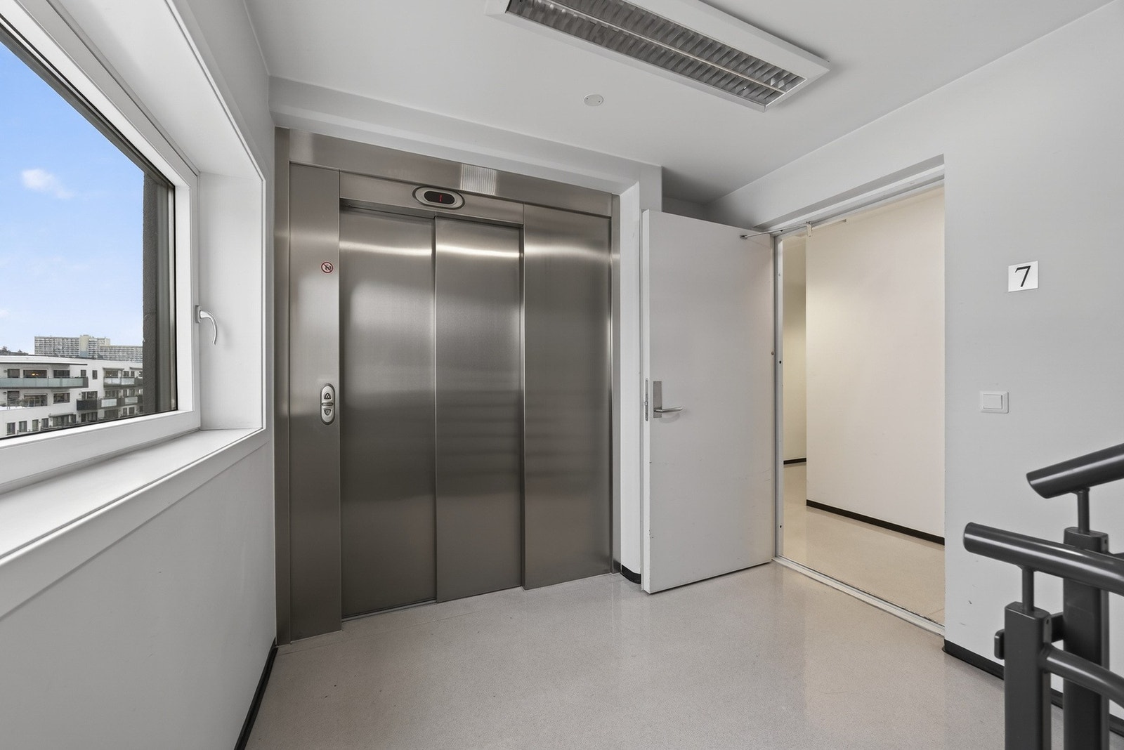 Det er heis i bygget! Galleribilde