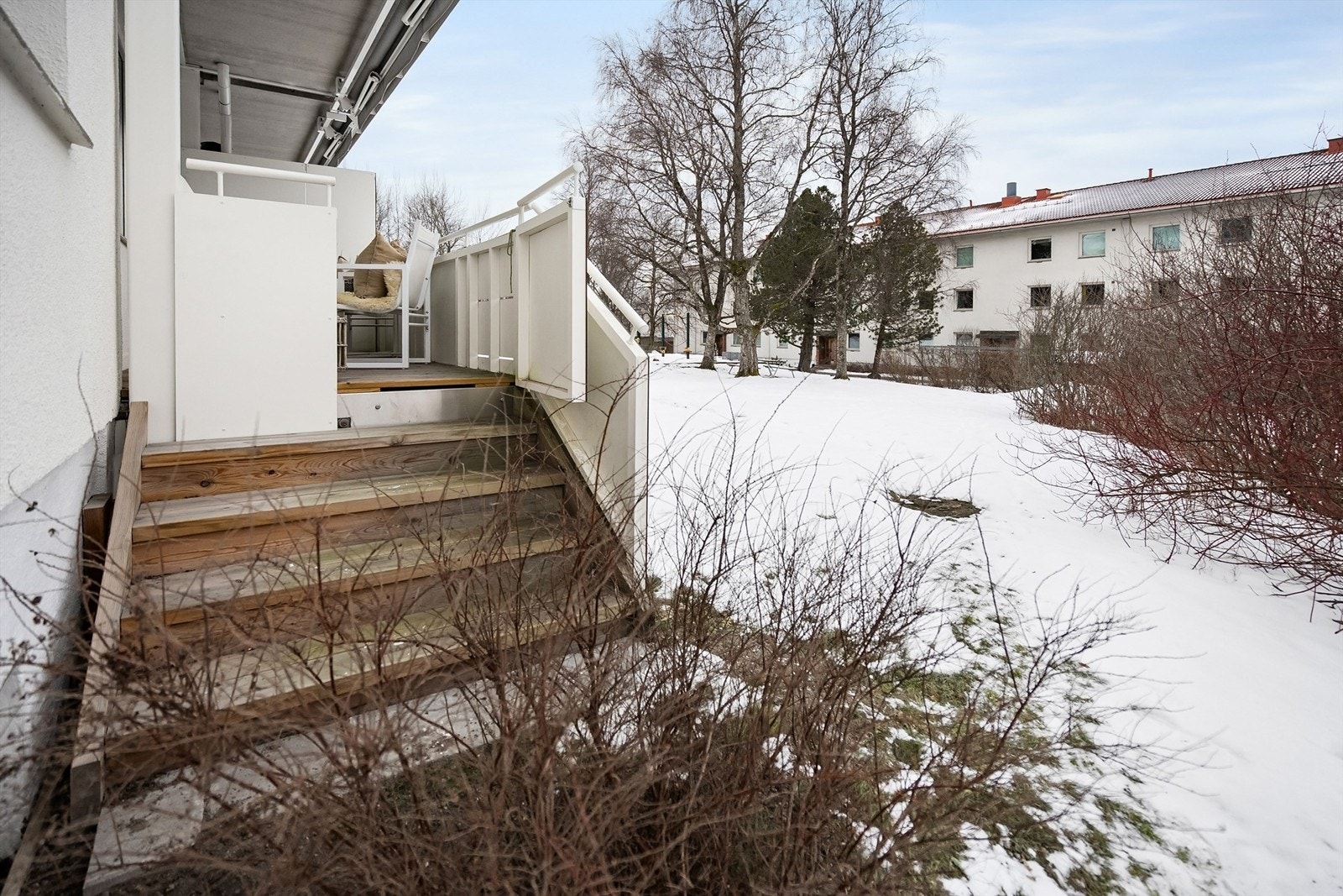 Egen utgang til hyggelig felles hage. Galleribilde