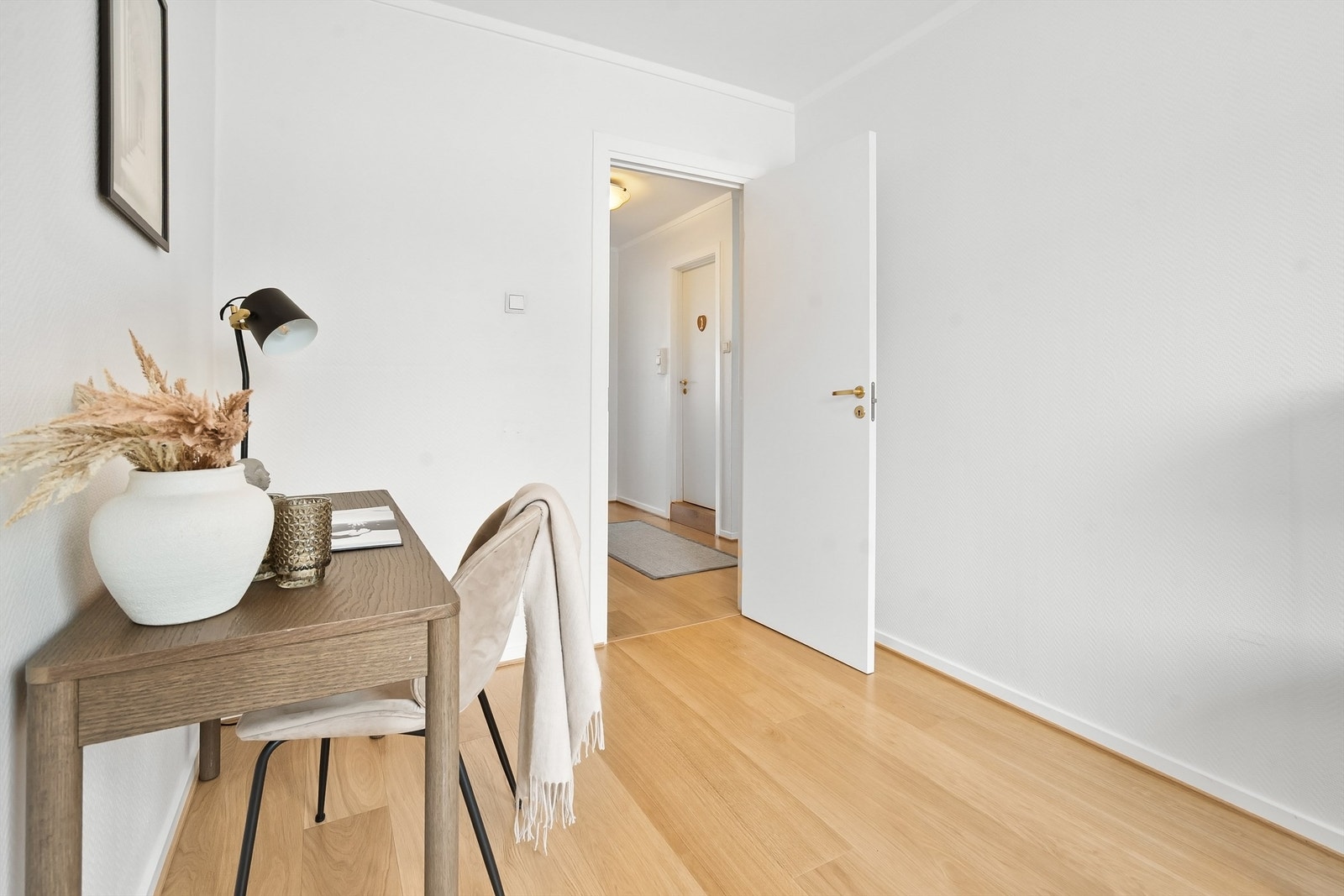 Her er det også plass til skrivepult eller annet ønsket møblement. Galleribilde