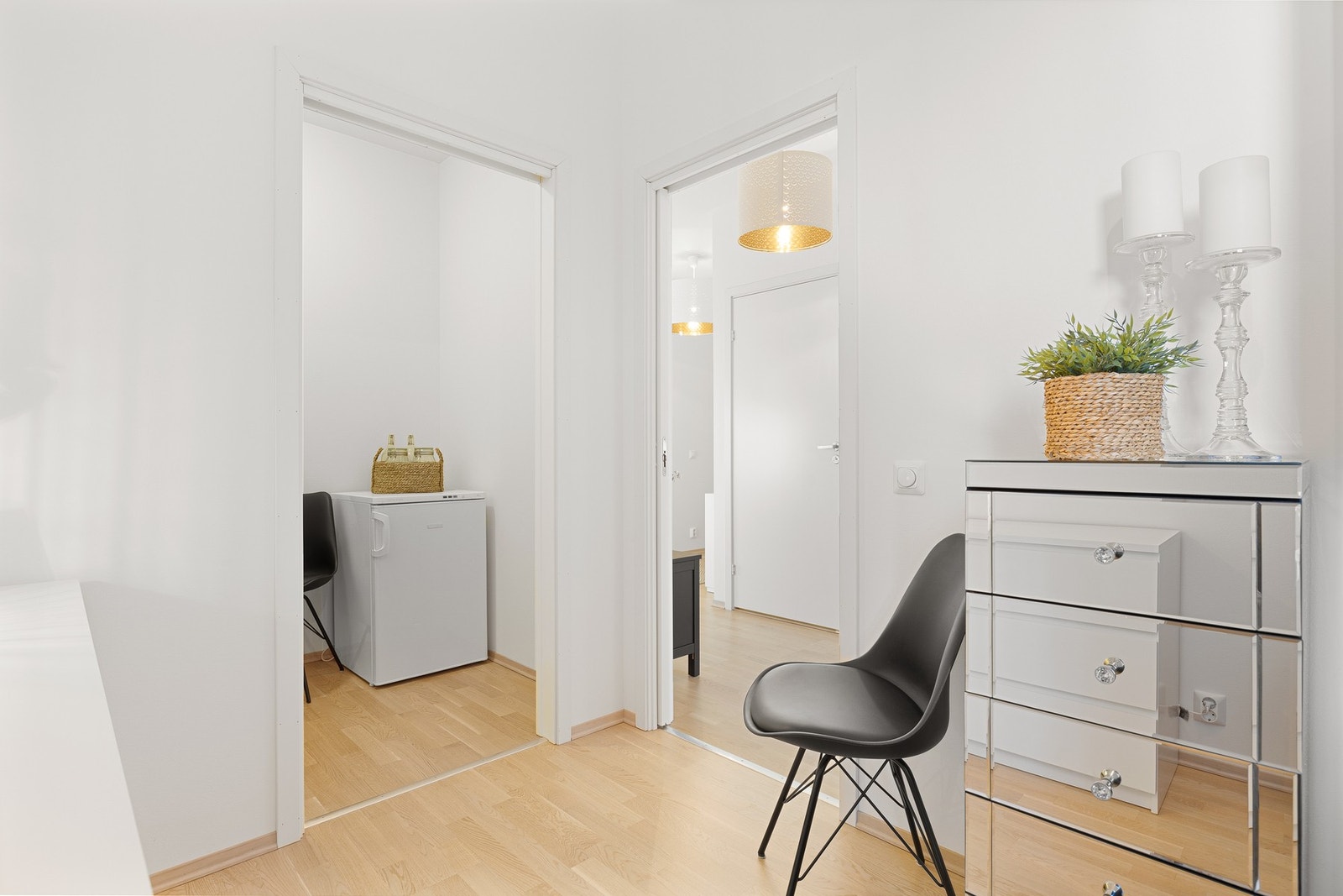 I forlengelse av soverom 2 har du en svært praktisk intern bod. Ypperlig til lagring og en fryser. Galleribilde