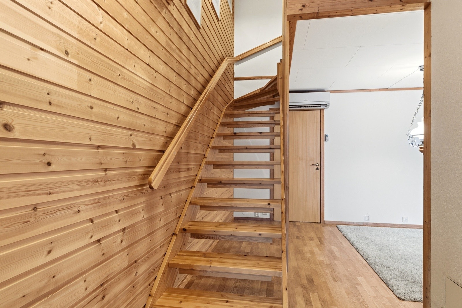 Fra entré kommer man inn i gang/tarpperom Galleribilde