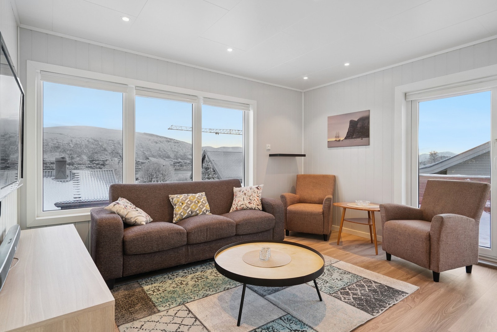 Eiendomsmegler Trude Berntsen presenterer denne lekre horisontaldelte tomannsboligen på Gimle Galleribilde