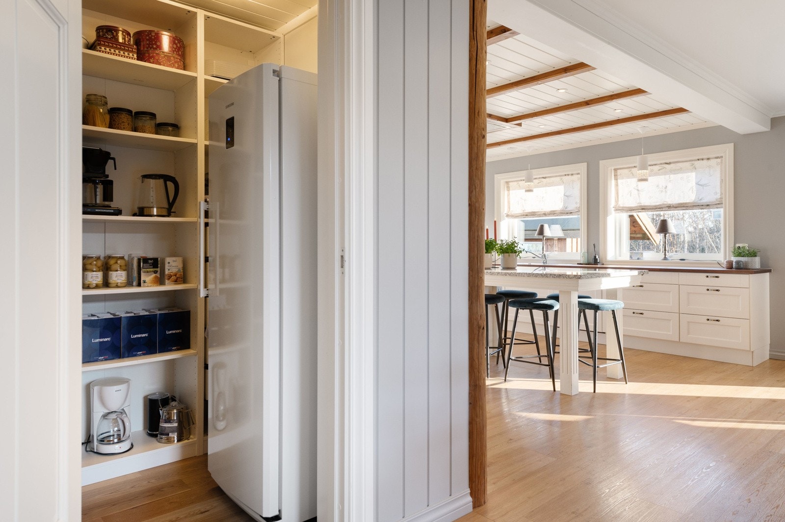 Spiskammers for ekstra oppbevaring. Galleribilde