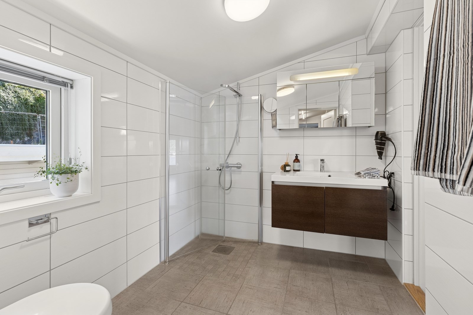 Bad i 2. etasje ble oppusset/modernisert i 2013. Galleribilde