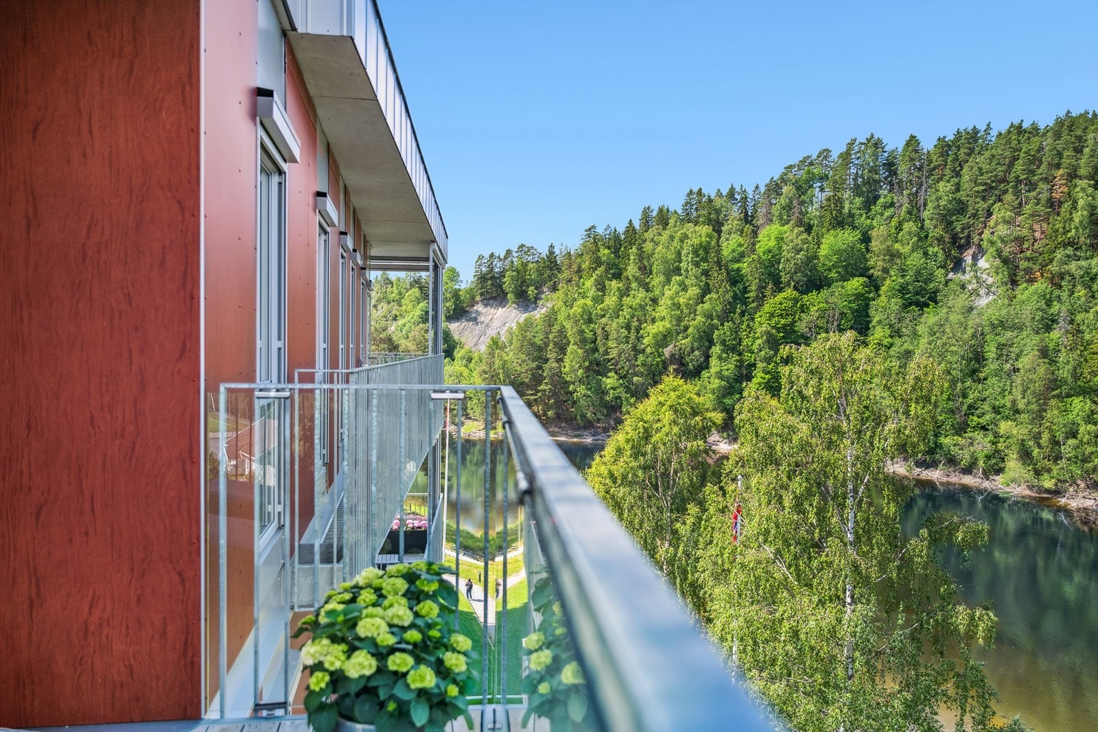 Fantastiske utsiktsforhold fra balkongene. Galleribilde