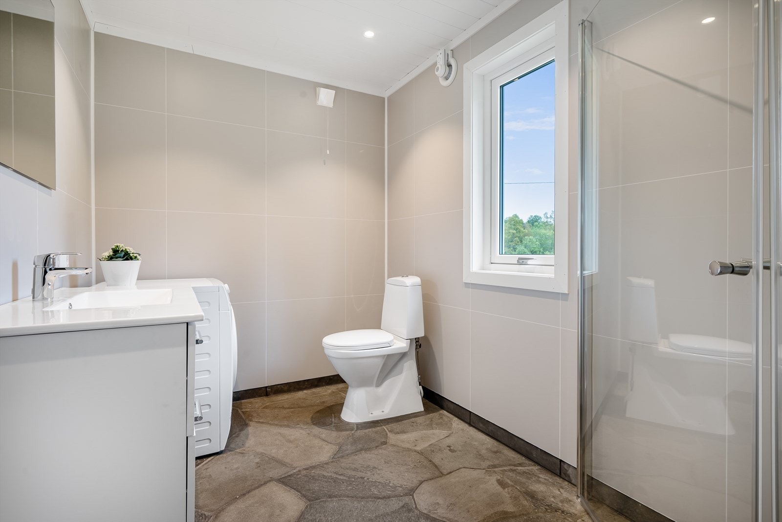 Pent baderom. Galleribilde