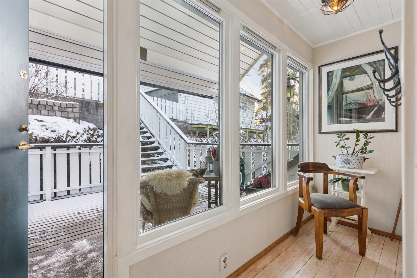 Velkommen inn, hall av god størrelse. Galleribilde