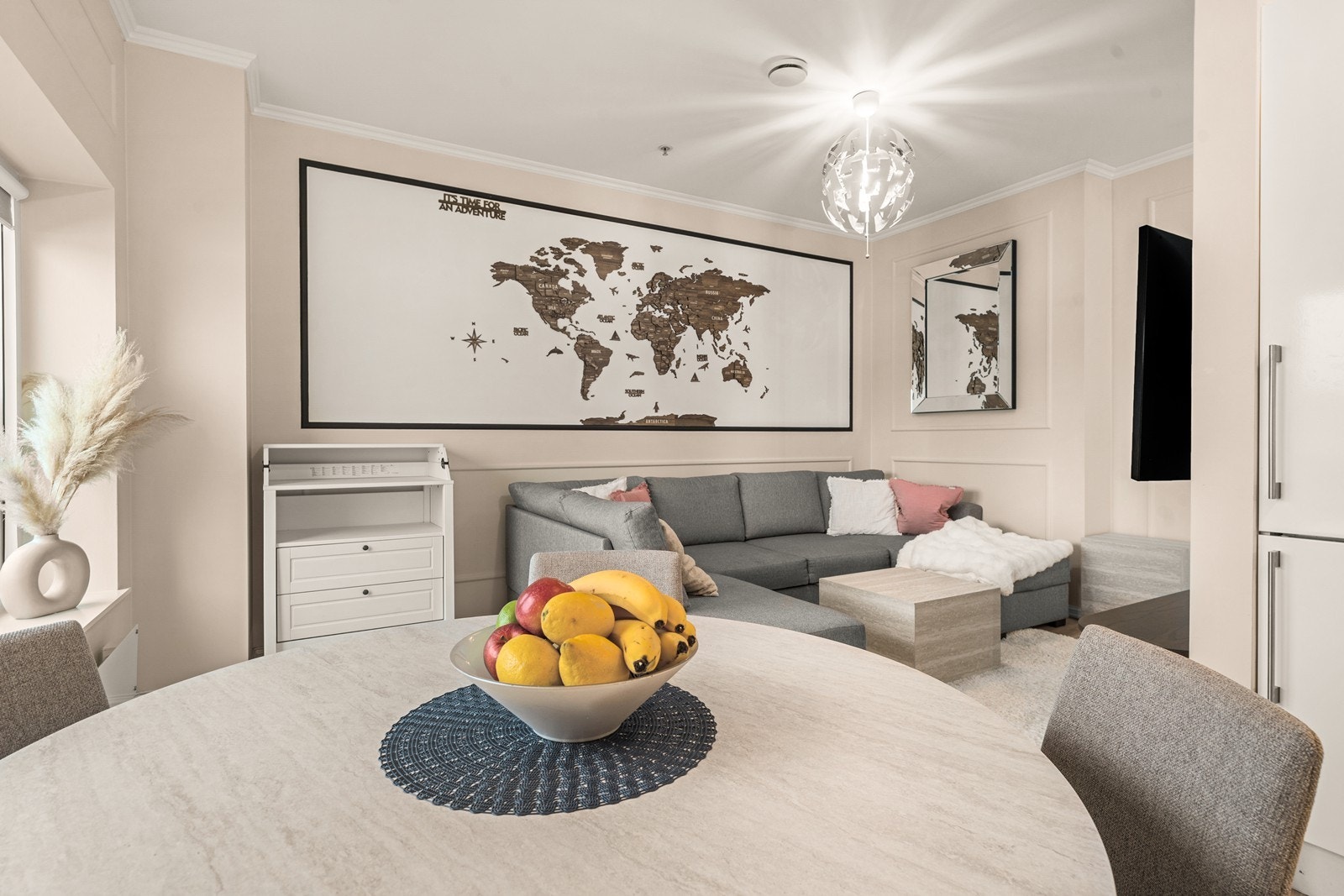 Lune fargevalg gjør innredningen enkel. Galleribilde