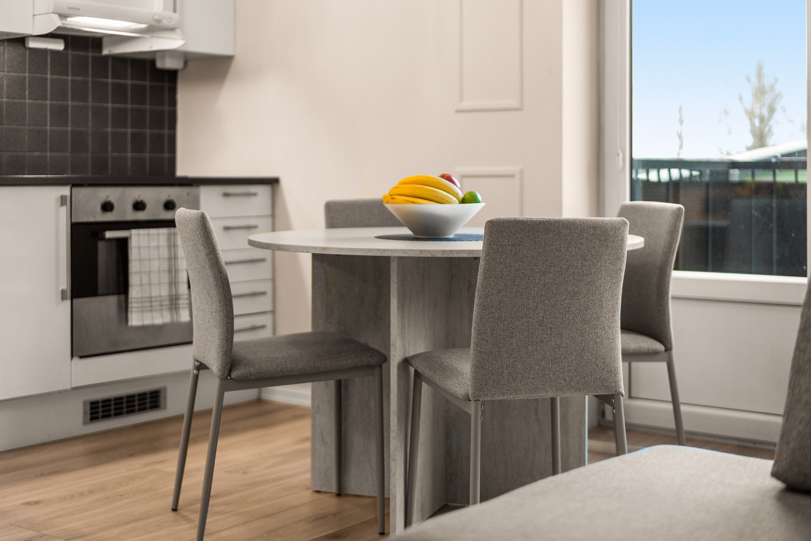 Sosialt allrom med plass til å samle venner og familie. Galleribilde