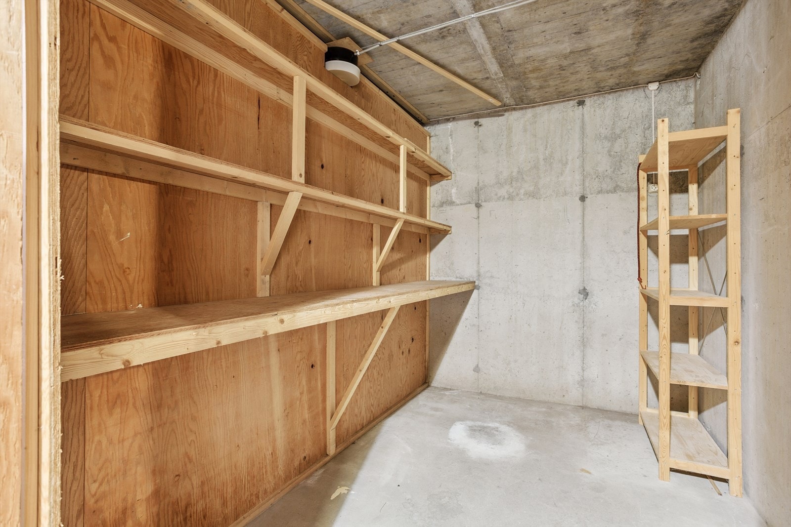 Ekstern bod på ca 5 kvm. Galleribilde