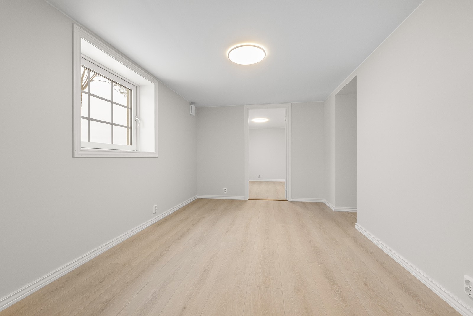 Kjellerstue. Galleribilde