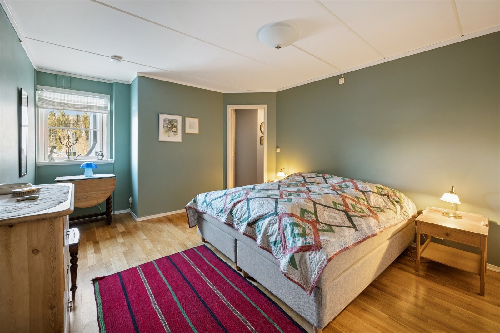 Leiligheten har tre soverom. Galleribilde