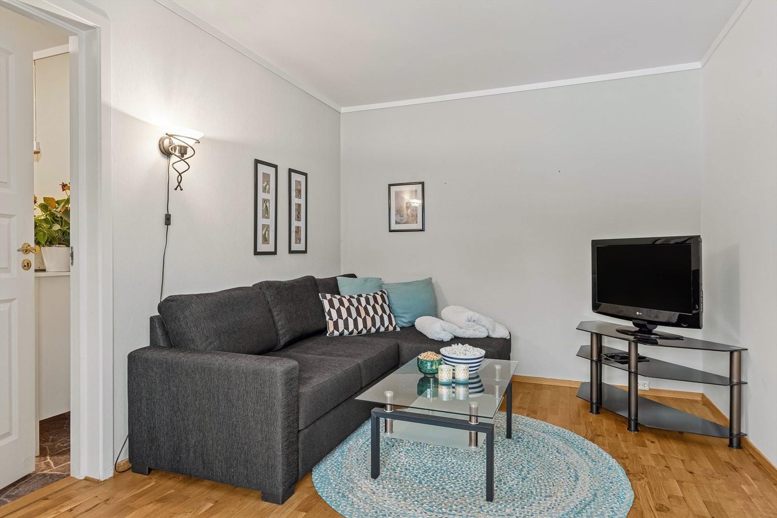 Selger bruker i dag dette rommet som tv-stuen, men er opprinnelig byggemeldt som soverom. Galleribilde