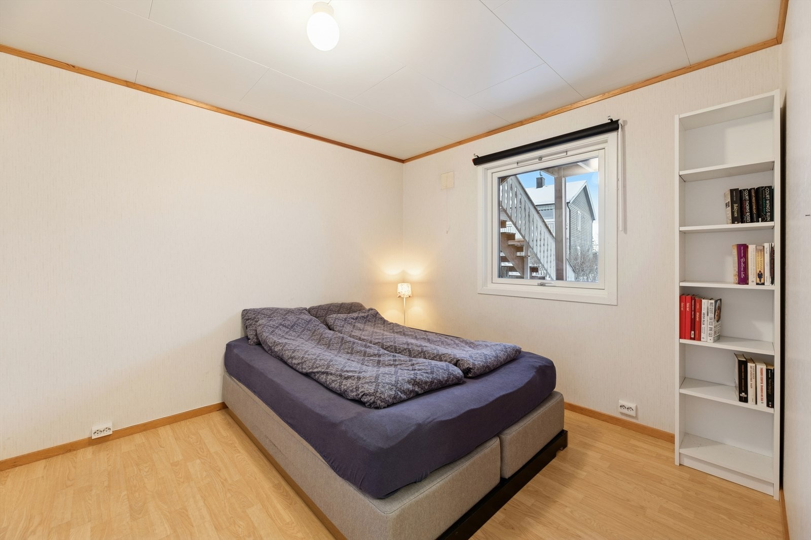 Hovedsoverommet har god plass til dobbeltseng og tilhørende møblement. Galleribilde