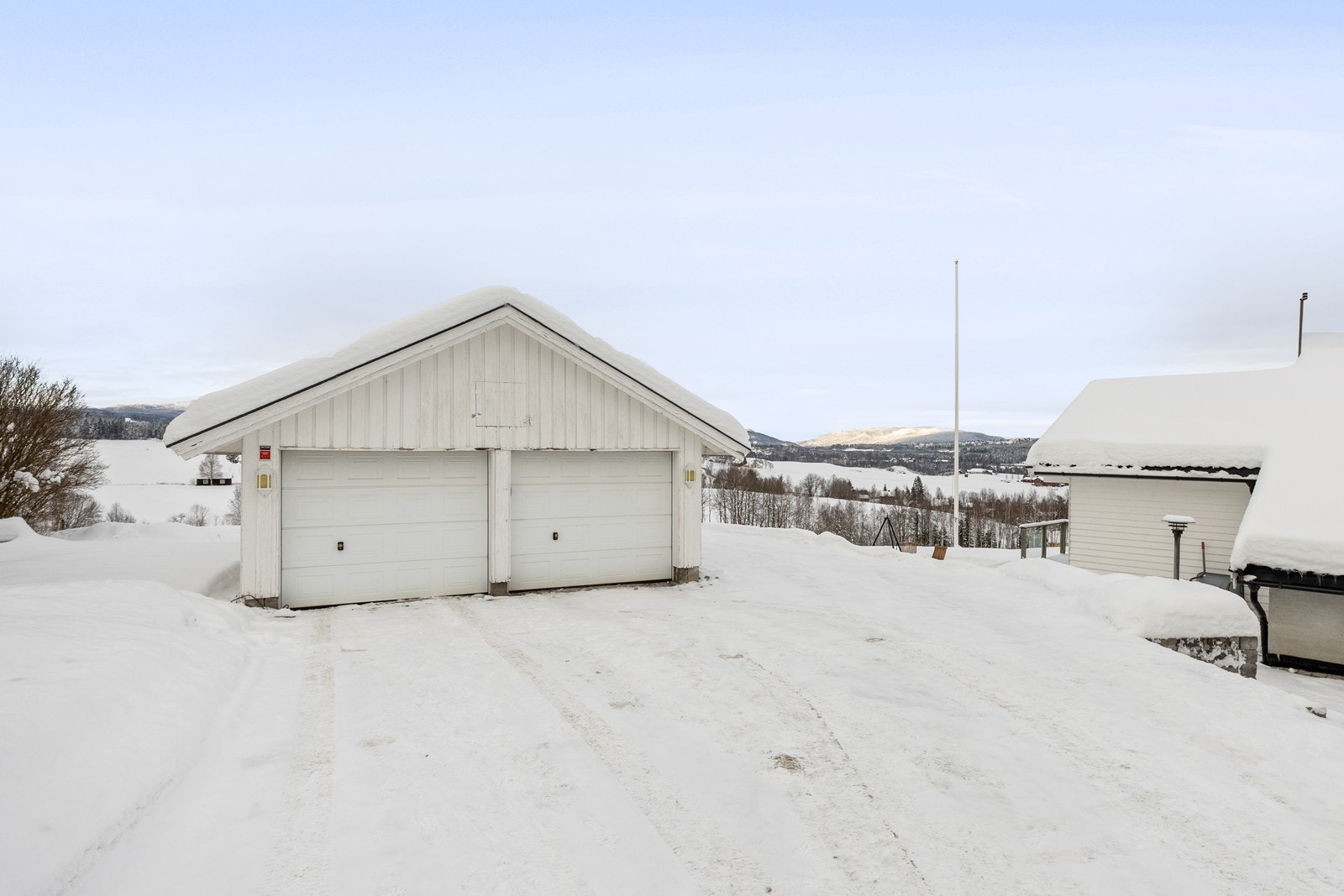 Dobbeltgarasje. Galleribilde