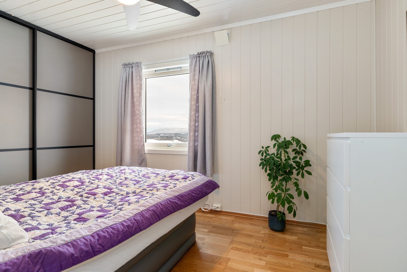 Soverom 2. Galleribilde