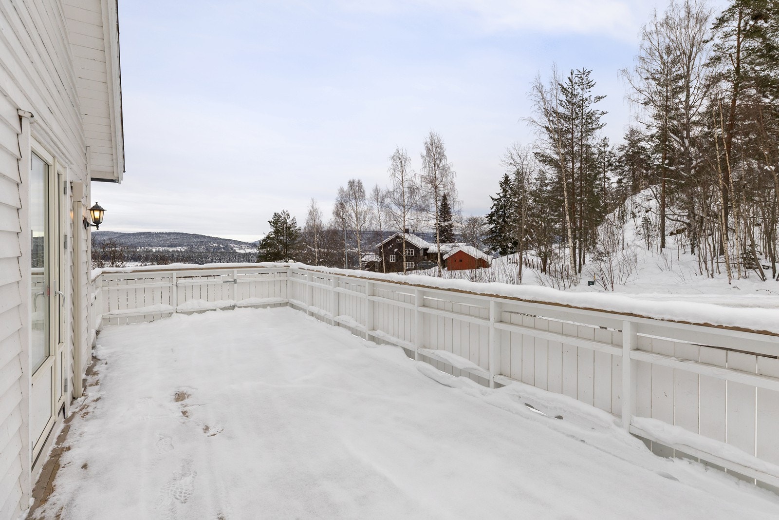 Veranda utenfor spisestue. Galleribilde