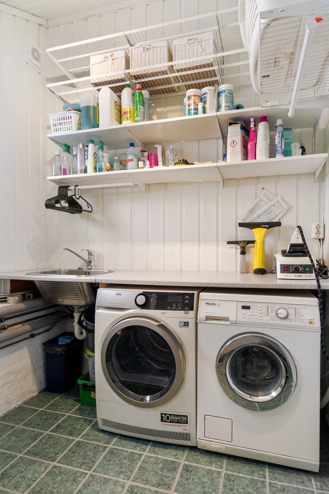 Vaskerom. Galleribilde