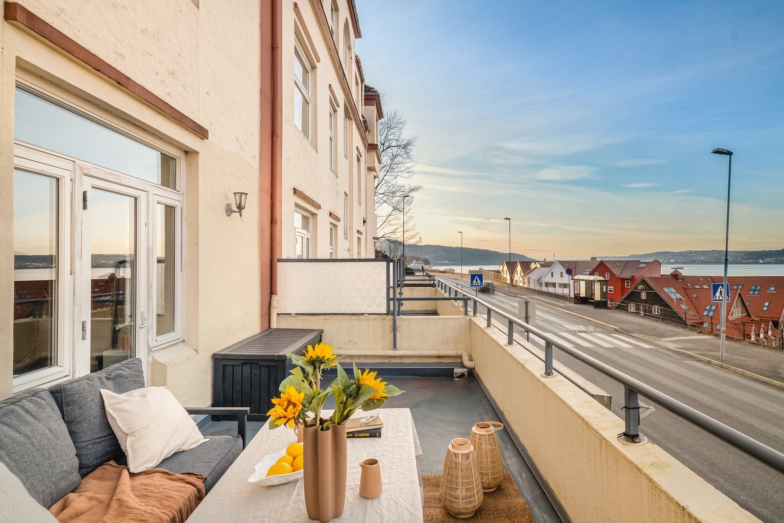 - Nordvestevent beliggenhet gir flott ettermiddagssol - Galleribilde