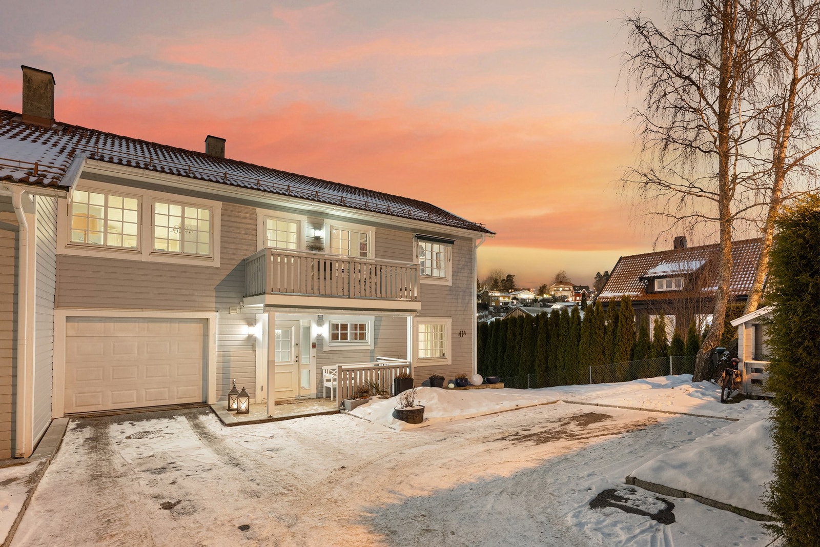 Parkering i egen garasje eller på gårdsplass Galleribilde