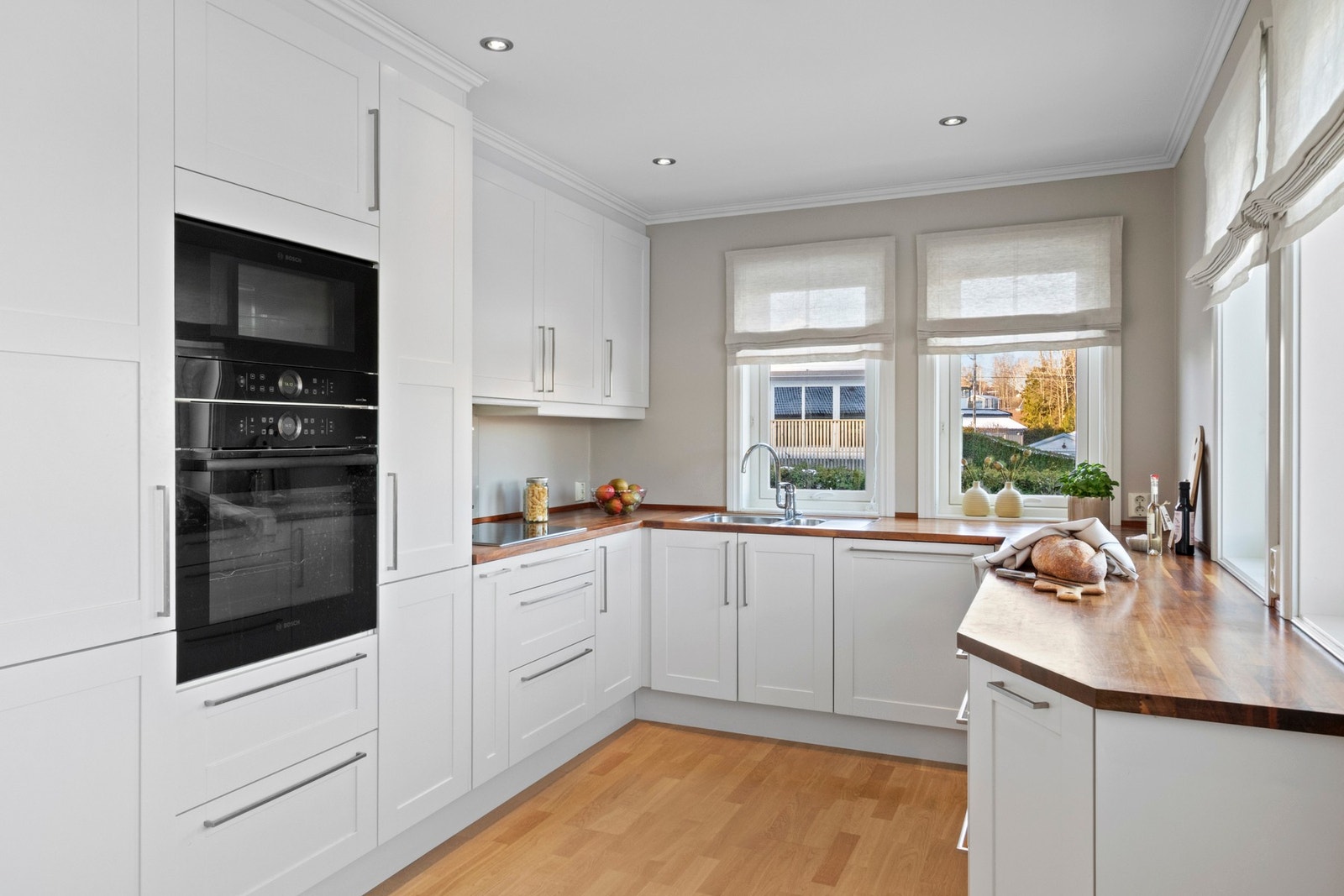 Micro og stekeovn er fra 2022. Galleribilde