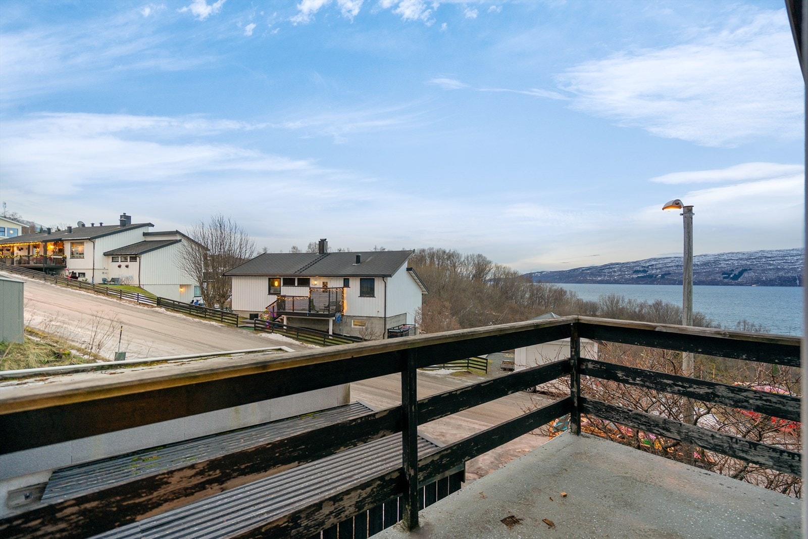 Utsikt fra balkong. Galleribilde