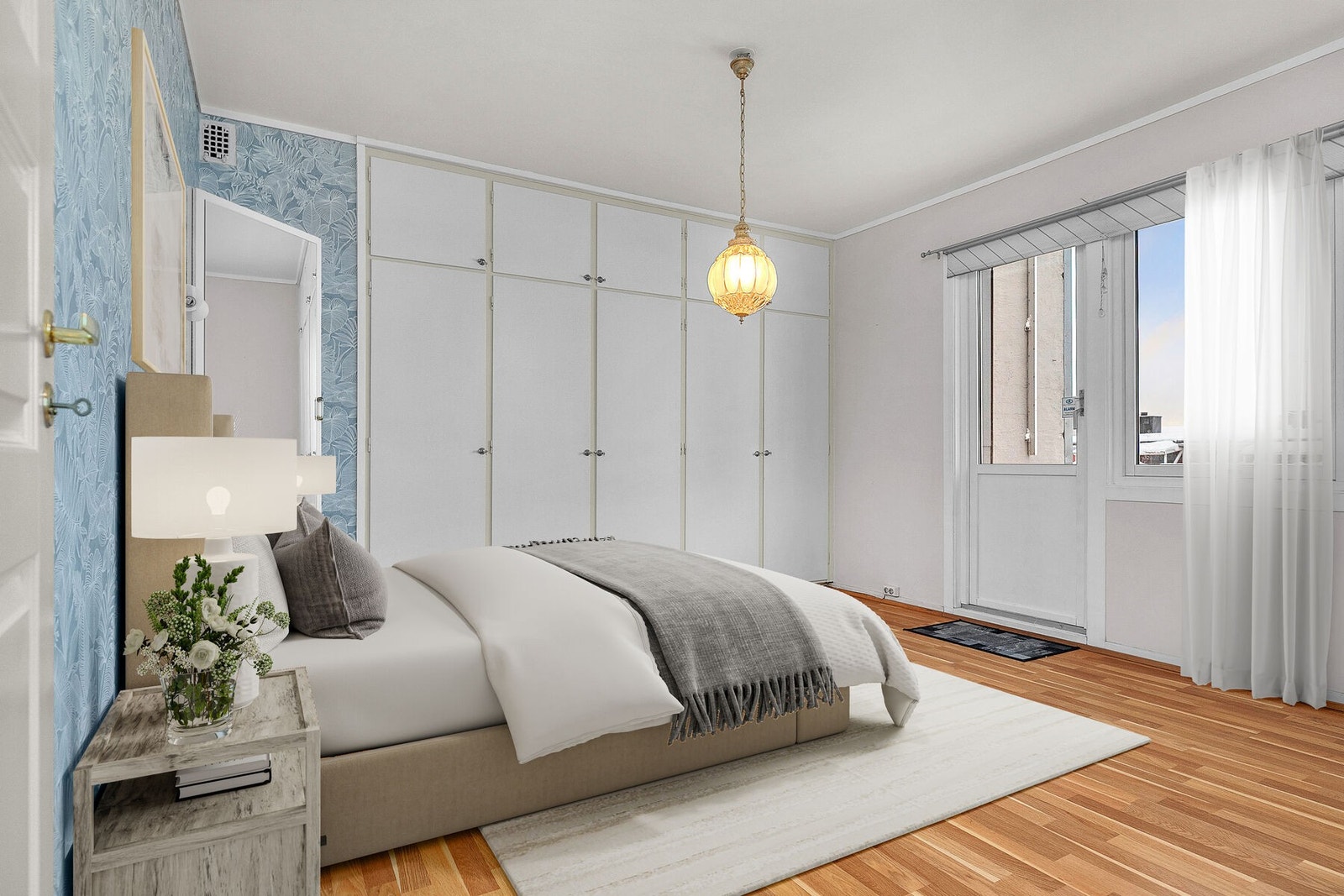 Hoved soverom med utgang til terrasse (Digitalt møblert) Galleribilde