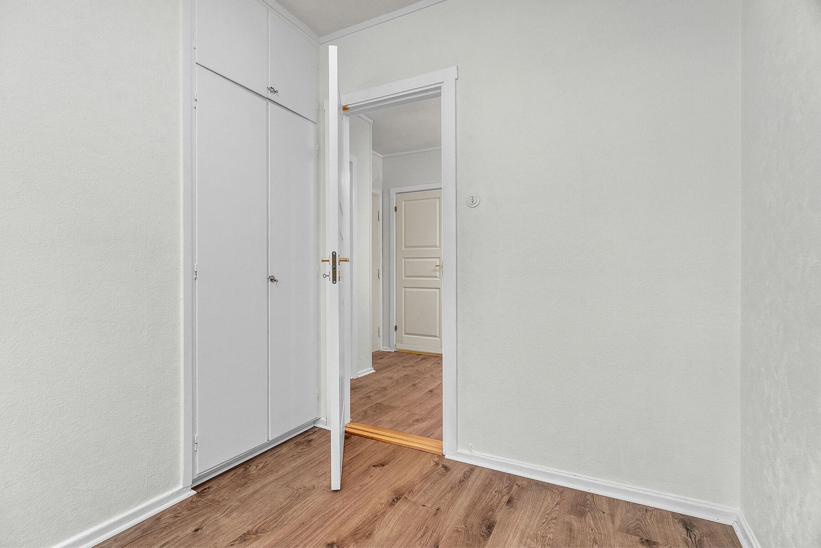 Soverom 2 mot gang Galleribilde